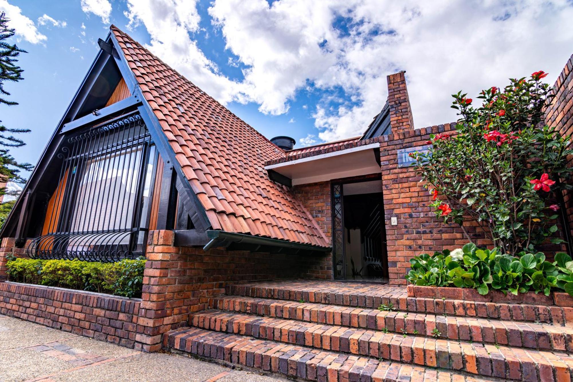 Chalet Suizo, Bbq, Chimney -Luxury Stay - Bogota — Photos 3